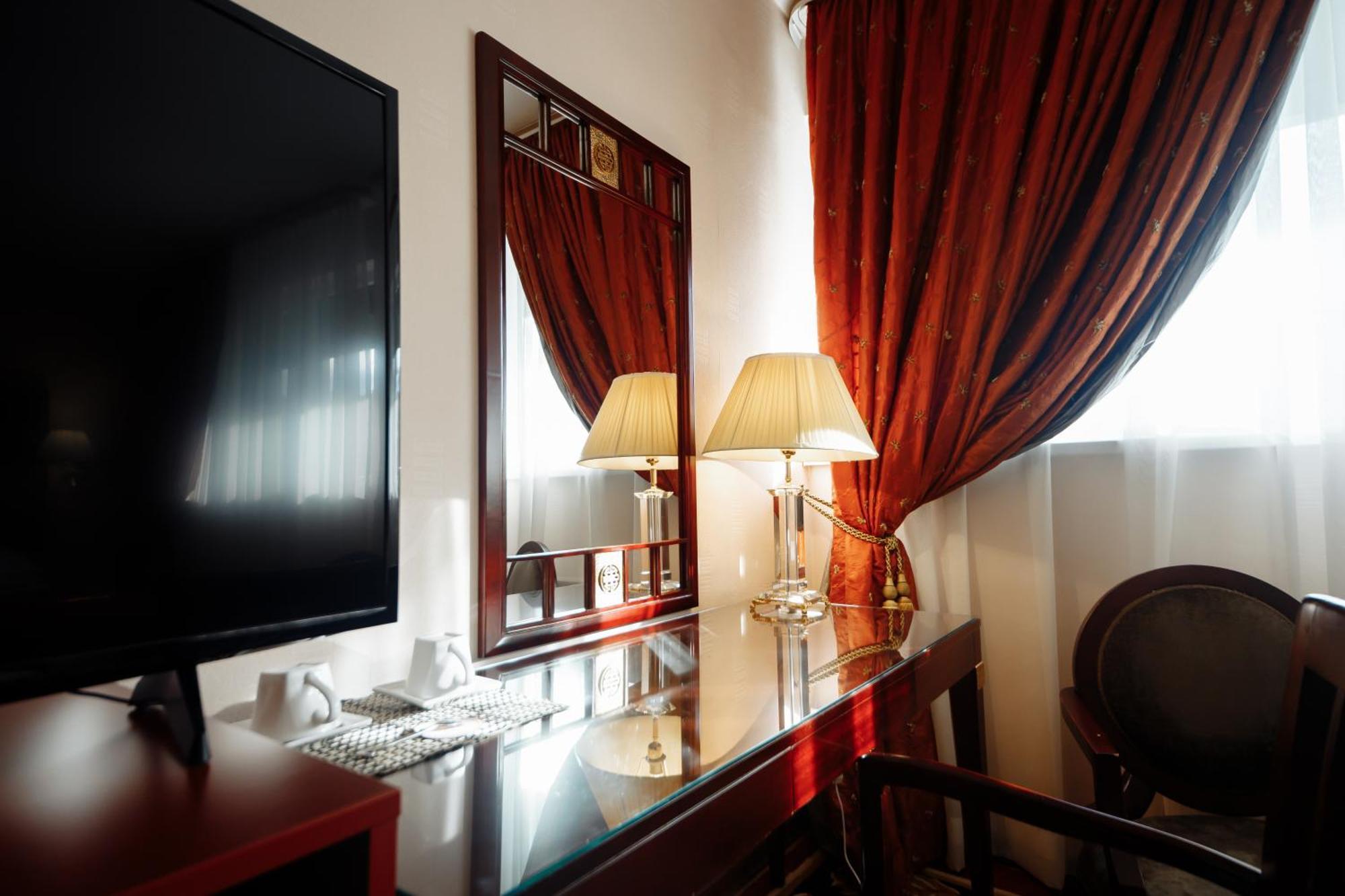 Hotel Royal Florence Chisinau Exterior photo