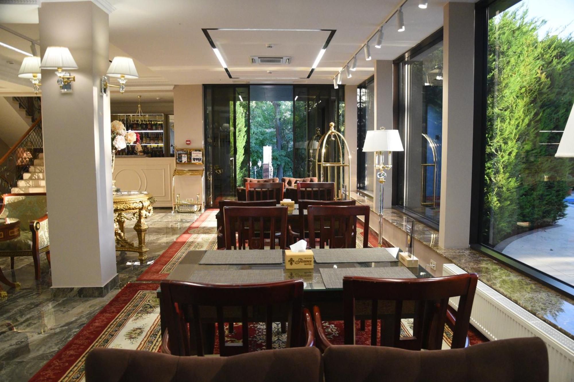 Hotel Royal Florence Chisinau Exterior photo